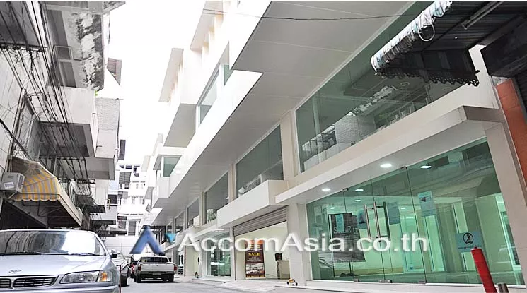  2  Office Space For Sale in silom ,Bangkok BTS Sala Daeng AA13149